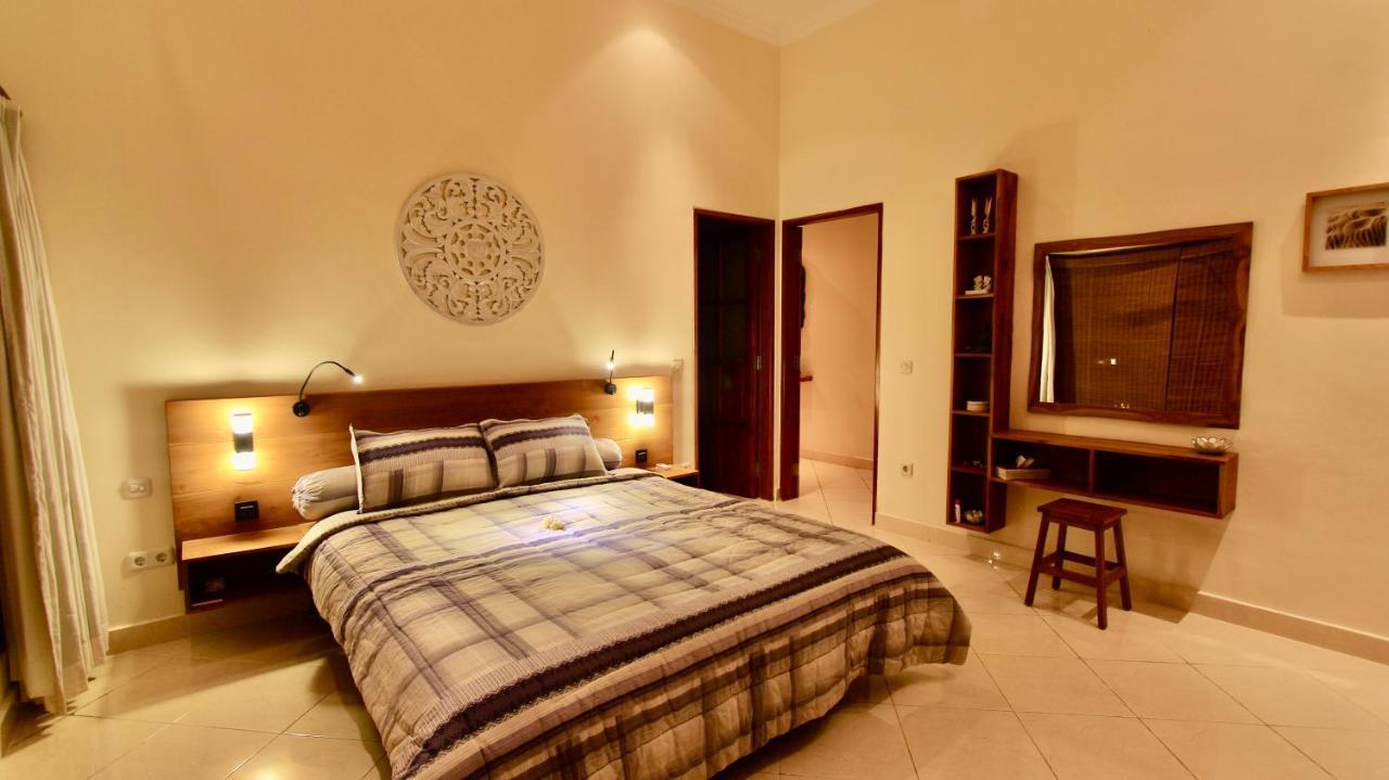Villa Surgawi Lovina  Ngoại thất bức ảnh