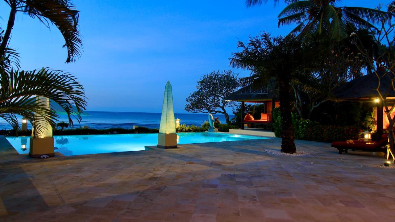 Villa Surgawi Lovina  Ngoại thất bức ảnh