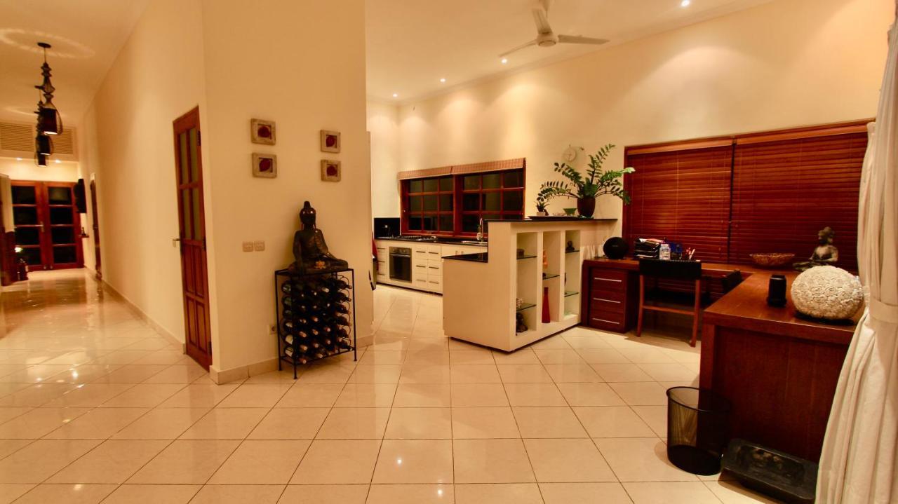 Villa Surgawi Lovina  Ngoại thất bức ảnh