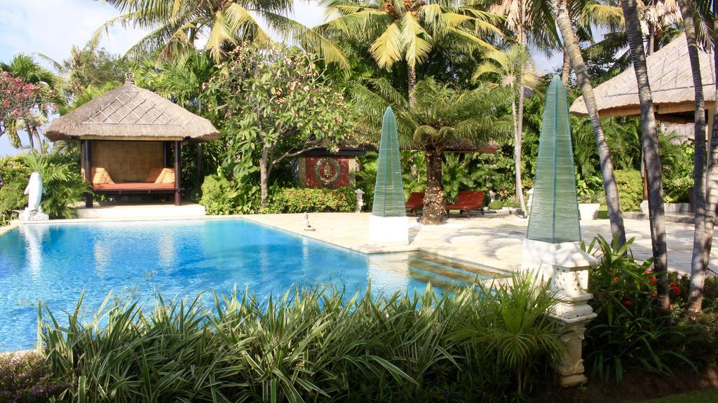 Villa Surgawi Lovina  Ngoại thất bức ảnh