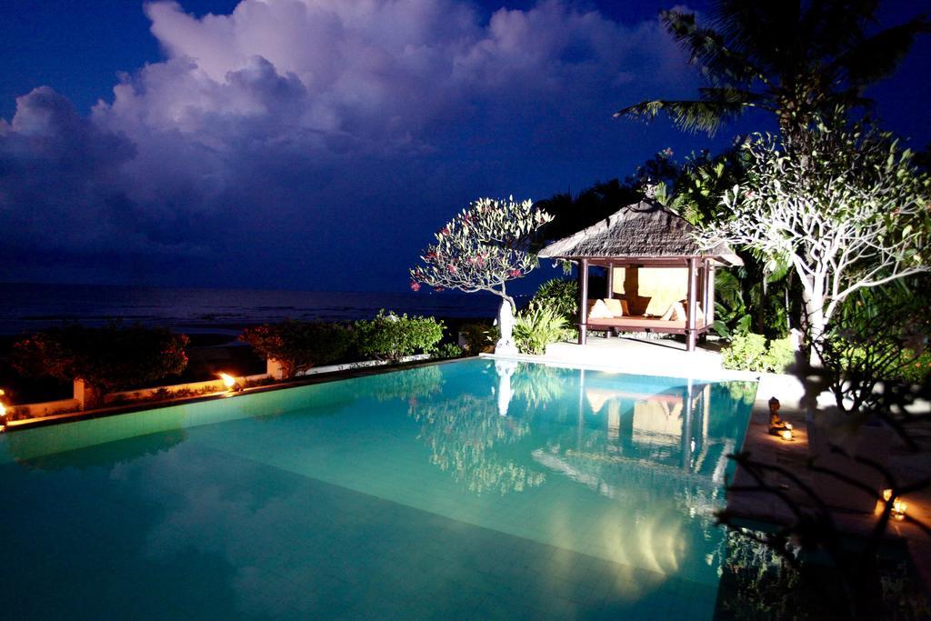 Villa Surgawi Lovina  Ngoại thất bức ảnh