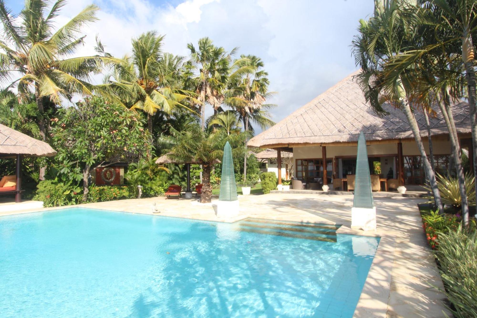 Villa Surgawi Lovina  Ngoại thất bức ảnh