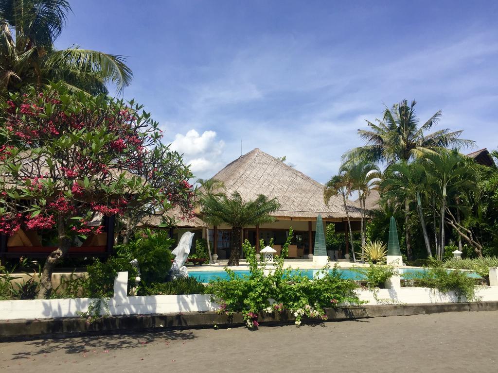 Villa Surgawi Lovina  Ngoại thất bức ảnh