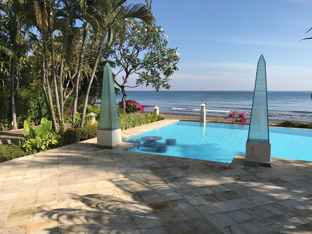 Villa Surgawi Lovina  Ngoại thất bức ảnh