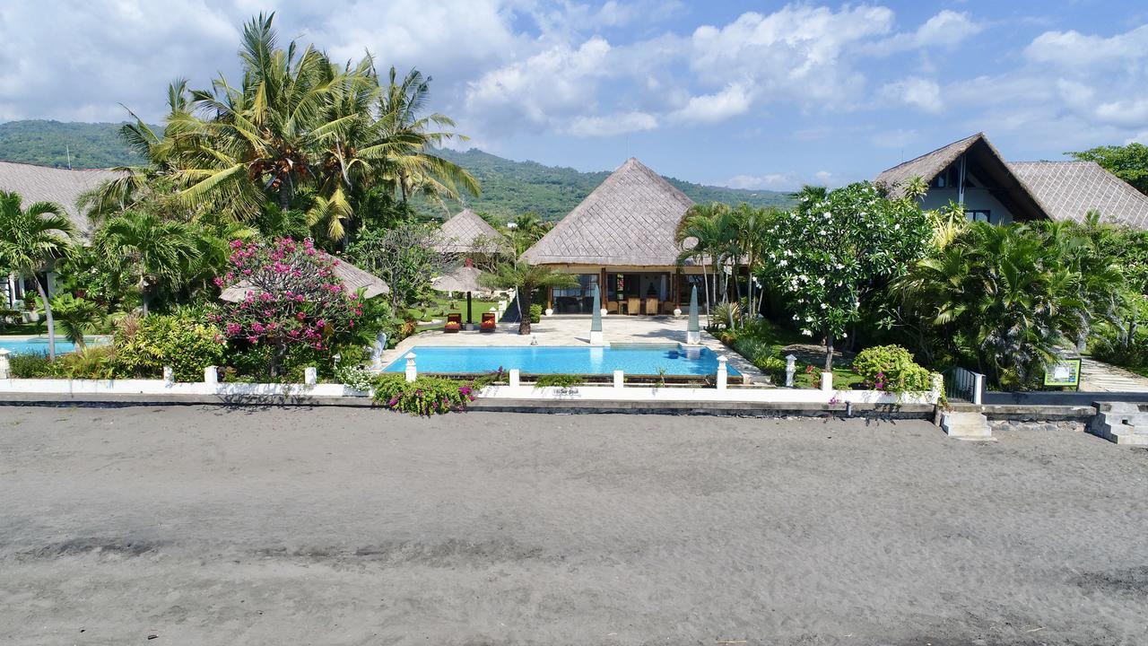Villa Surgawi Lovina  Ngoại thất bức ảnh